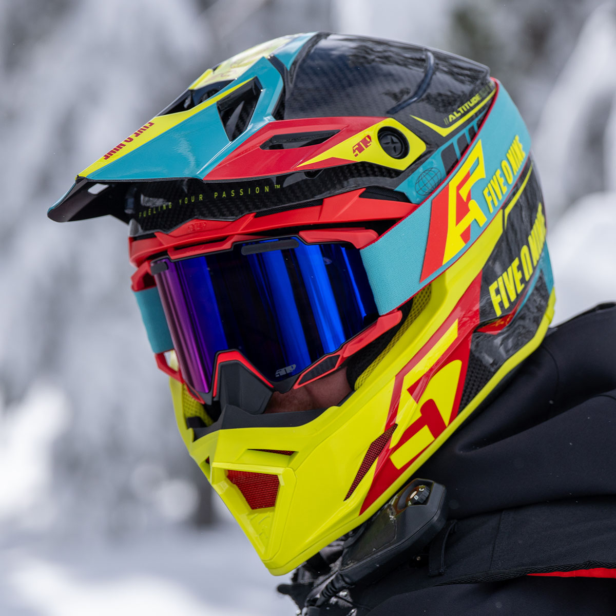 ALTITUDE 2.0 CARBON FIBER HELMET | ULTRABEAST - GLOSS FINISH